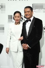 组图：周润发钟楚红同场现身 林志玲秀翘臀