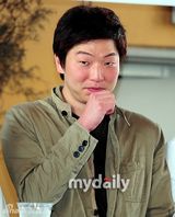 组图：韩片《Safe》戛纳摘金棕榈首尔庆功