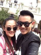 组图：何洁赫子铭大婚 陈楚生苏醒柳岩等到贺