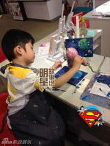 明星故事绘：张柏芝，我是妈妈像超人一样强大