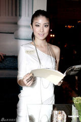 高清组图：陈慧琳人气高涨 与霍思燕黑白配互争艳