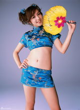 高组图：前超女陈怡日本拍写真 比基尼制服齐上阵