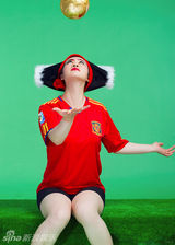 幻灯：芙蓉不畏“乌鸦”称号 披三国队服尽显妖娆