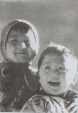 组图：刘烨儿时密照曝光 揭火华哥成长记