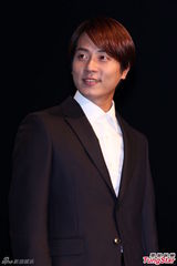 组图：神话李先镐来台会粉丝 爱心募款助儿童