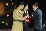组图：陈坤收获2013新浪微博之夜king称号