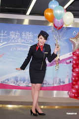 组图：蔡淑臻新戏演空姐 男友李沛旭浮想联翩