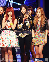 组图：泰蒂徐连续两周拿到《M CountDown》冠军