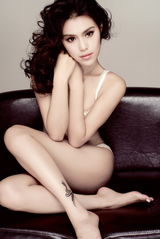 组图：韩丹彤拍素色内衣写真 展现女人性感魅力