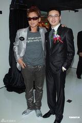 高清组图：香港名模助阵汽车陈列室开幕礼