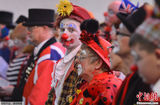 组图：纪念英国“小丑之父” 各色小丑欢乐齐聚