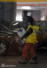 幻灯图：买红妹母女回京喜忧参半 传尚未遇到追求者