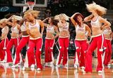 幻灯图集：NBA啦啦队美女美图100张 展运动之美