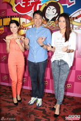 组图：钟嘉欣绯闻属捏造 否认分手喻感情像蜜糖