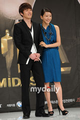 组图：张赫李敏静等出席新剧《Midas》新闻发布会