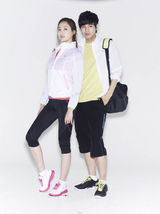 高清组图：韩星金沙朗姐弟携手拍写真清爽靓丽