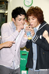 幻灯：Dance Flow任一日店长 新人代言不忘公益