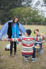 组图：《临时同居》开拍 郑秀文张家辉牵手撒欢