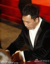 高清图：电影《精武风云》首映 甄子丹夫妇秀恩爱