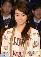 组图：冈田将生忽那汐里出席《哦!爸爸》首映礼