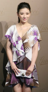 幻灯图集：奢侈品大搞噱头 邀绯闻男女黄奕韩庚同台亮相