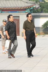 组图：田华于洋韩三平葛优冯巩唐国强等送别陈强