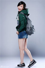 组图：《一场爱情》柬埔寨热拍 曝张静初定妆照