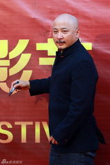 组图：赵本山师徒压轴长影节 倪妮优雅