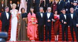 组图：戛纳电影节闭幕式红毯 章子怡走光