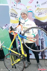 组图：单车迷任贤齐有意办环岛游