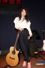 幻灯：蔡健雅生日与歌迷同乐 生日愿望开巡回个唱