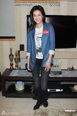 组图：钟嘉欣新剧演绎警花 叶翠翠否认韦家雄追求