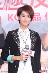 组图：曾沛慈单身度七夕 压力大靠唱歌发泄