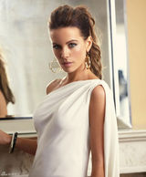 组图：凯特-贝金赛尔杂志写真礼服华美