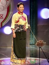 高清图：花儿西宁唱区秀民族盛装 用心良苦细节取胜