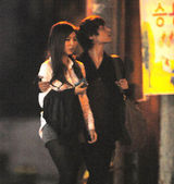 组图：韩国女演员申世京与shinee成员钟铉恋情曝光