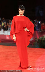 组图：《黑马》首映 布莱尔带初生儿子走红毯