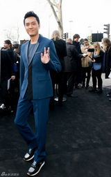 冯绍峰彭于晏巴黎秀场PK 时尚型男别样性感(图)