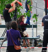 组图：玛丽昂-歌迪亚产后首度露面 大展慵懒女人味