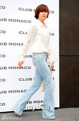 组图：崔江熙SJ等出席服装品牌新品发布会