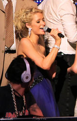 幻灯：希尔顿戛纳狂欢 玩过火失守露底