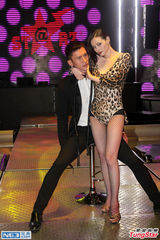 组图：萧淑慎一洗毒后形象 性感上阵皮鞭诱惑