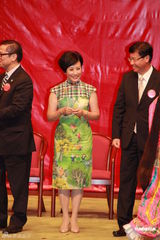 组图：油麻地戏院开幕 罗家英汪明荃现身