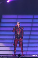 高清图：萧敬腾台北演唱会 再度挑战快歌舞曲