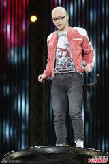 组图：王心凌不谈新恋情 罗志祥庾澄庆比拼热舞