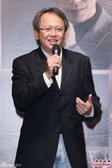 组图:许慧欣宣传新片 自曝被洪天祥吃豆腐