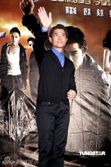 组图：郭富城拍打片保持身材 与舒淇默契如老夫老妻