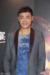 组图：《逃出生天》主创庆功 票房理想或拍续集