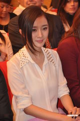 组图：杨幂首次试水影视制作人 与明道打造偶像剧