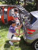 幻灯图：陆毅鲍蕾法国浪漫自驾游 甜蜜如初恋